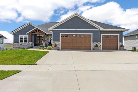 1601 Heartland Street Fairfax IA 52228