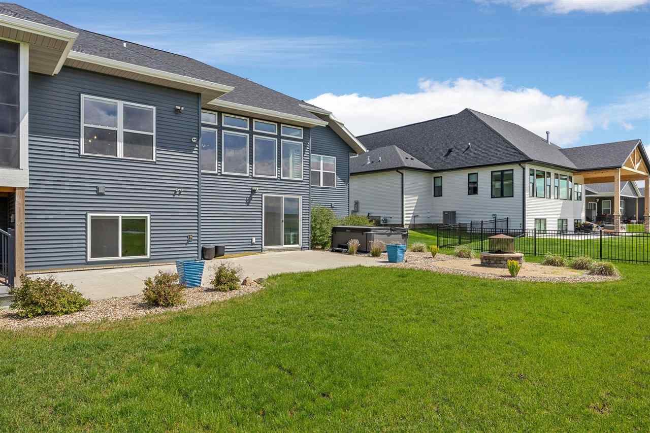 1601 Heartland Street Fairfax IA 52228