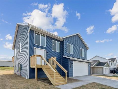1508 Duncan Drive Muscatine IA 52761
