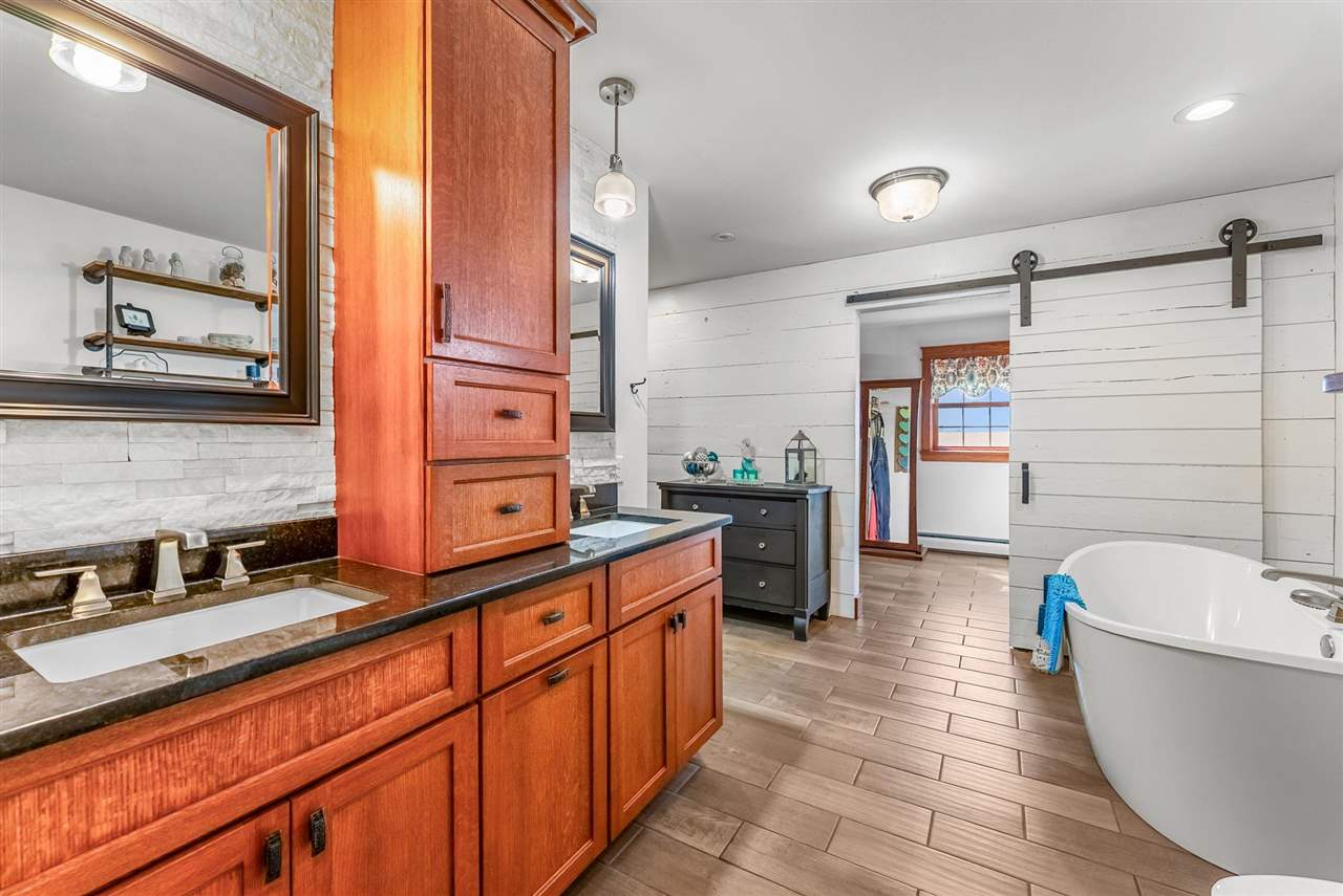 2390 Spruce Avenue Washington IA 52353