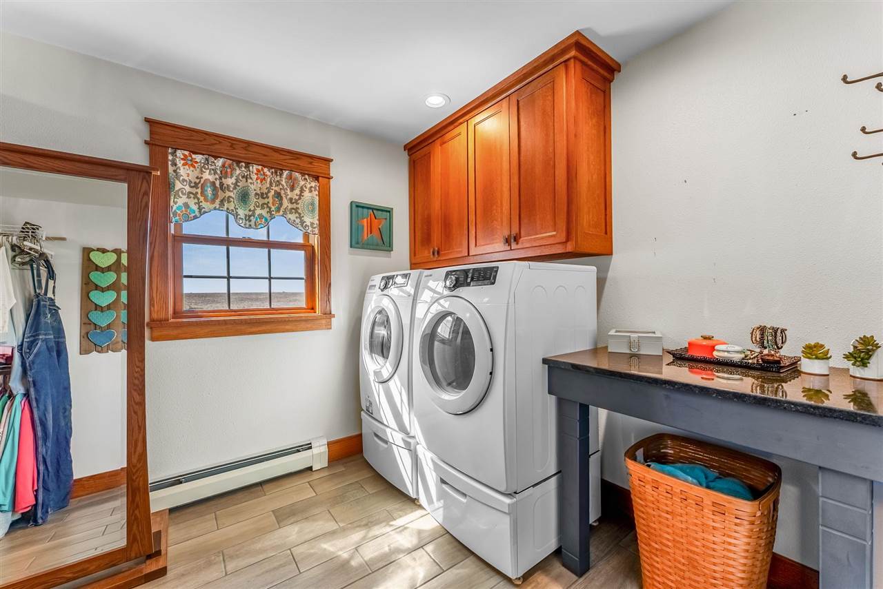 2390 Spruce Avenue Washington IA 52353