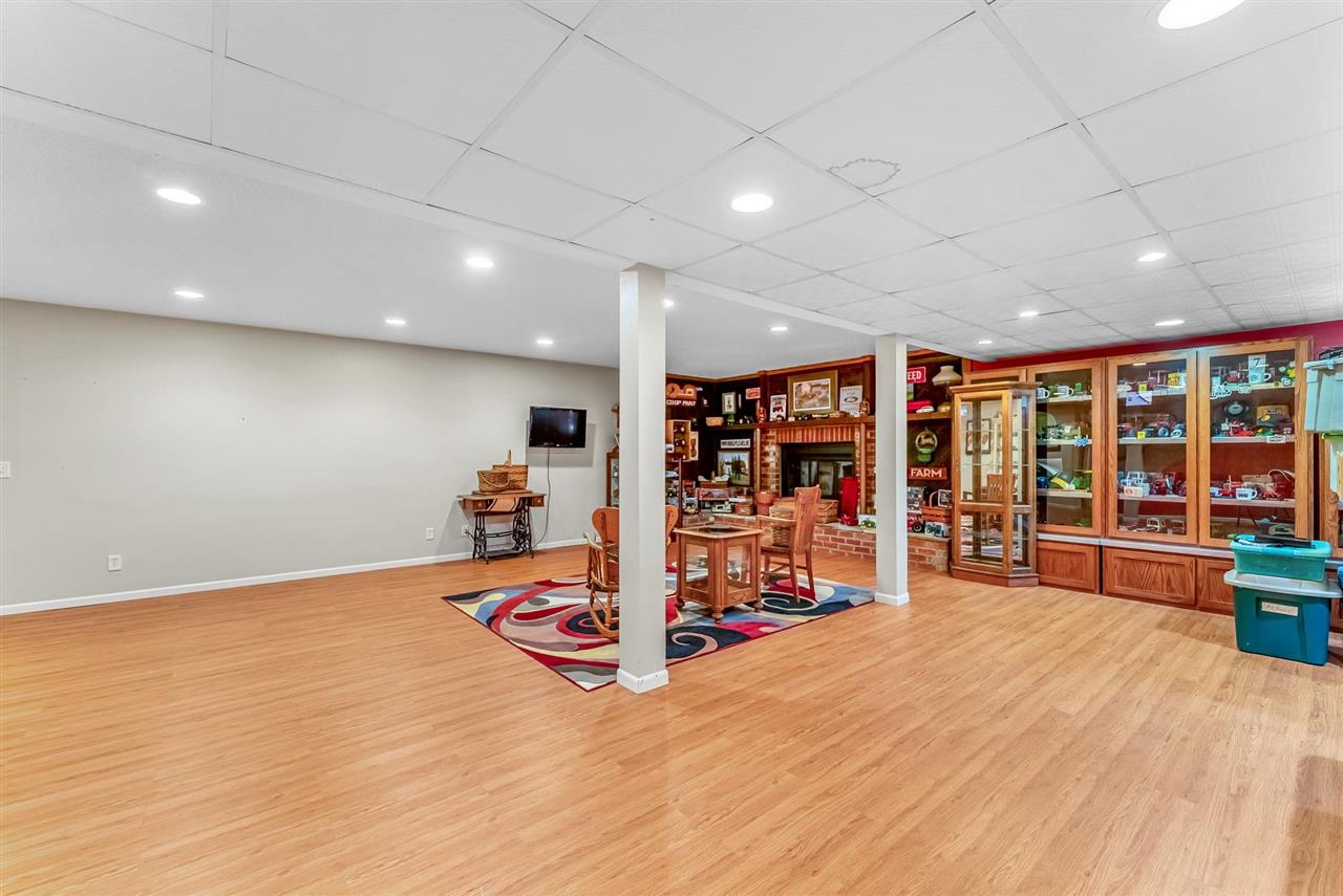 2390 Spruce Avenue Washington IA 52353