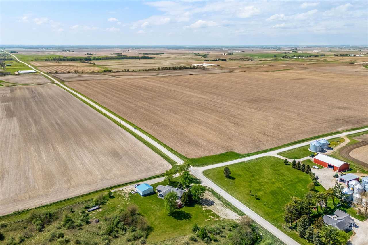 2390 Spruce Avenue Washington IA 52353