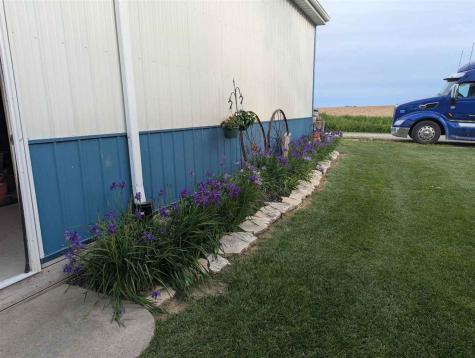 2390 Spruce Avenue Washington IA 52353