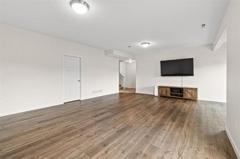 575 Fawn Avenue Tiffin IA 52340