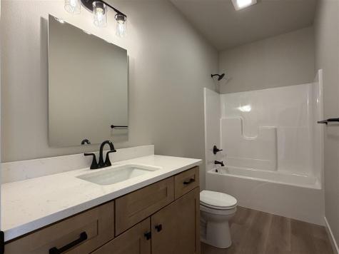 102 Kinsey Street North Liberty IA 52317
