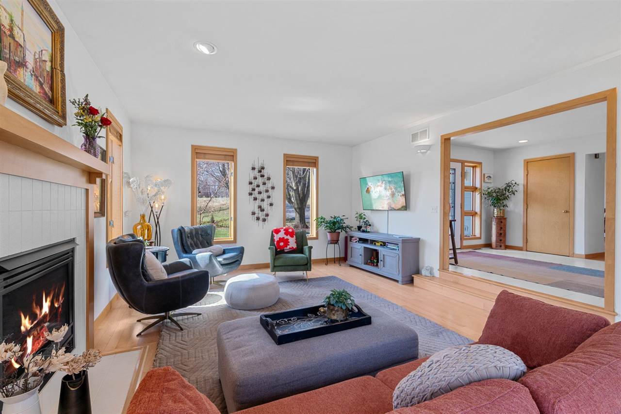 17 Briar Ridge Drive Iowa City IA 52240