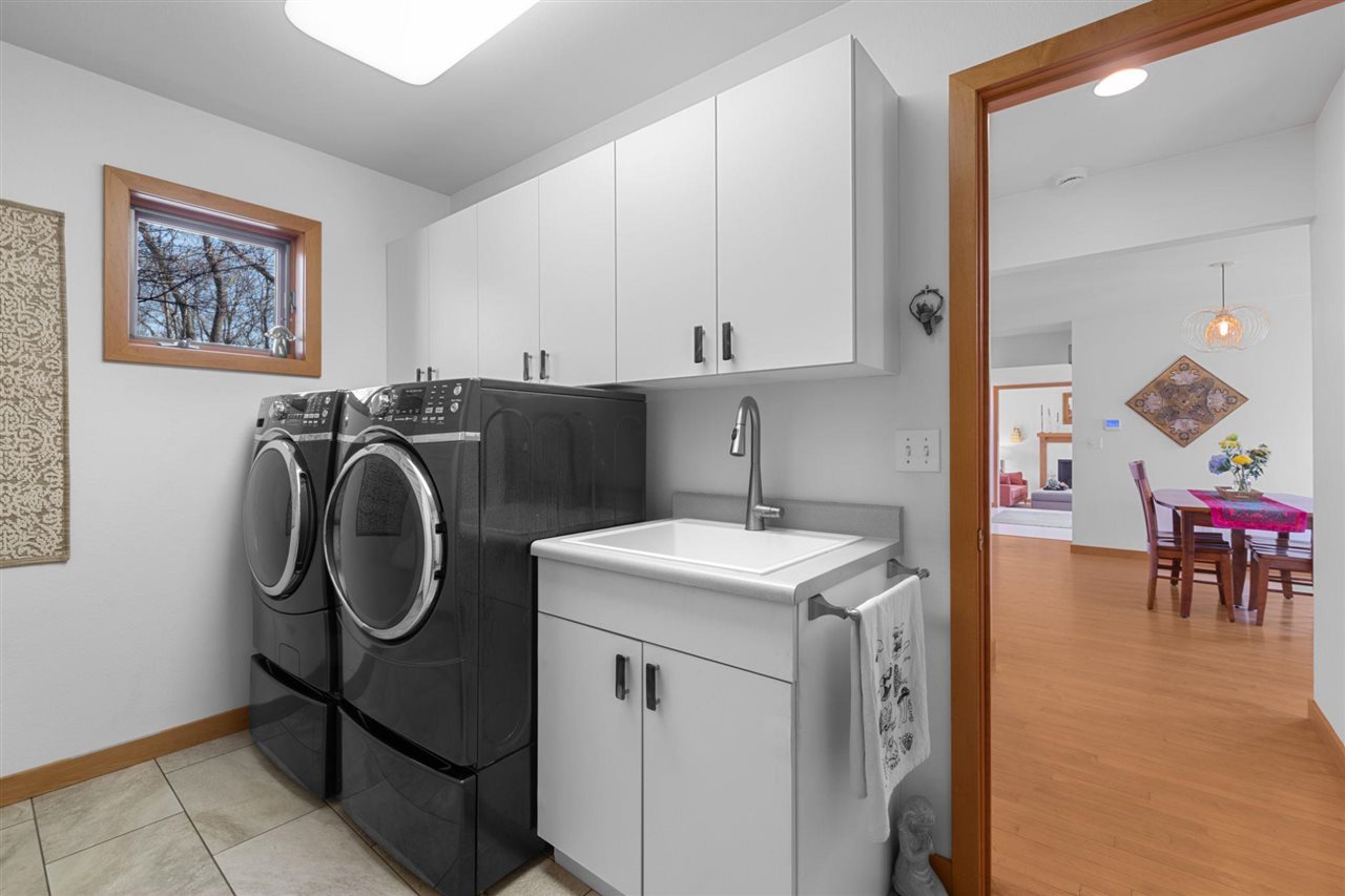 17 Briar Ridge Drive Iowa City IA 52240