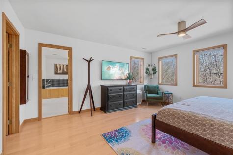17 Briar Ridge Drive Iowa City IA 52240