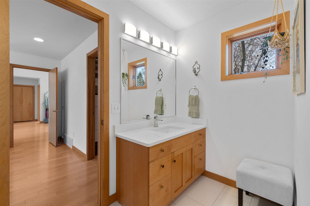 17 Briar Ridge Drive Iowa City IA 52240