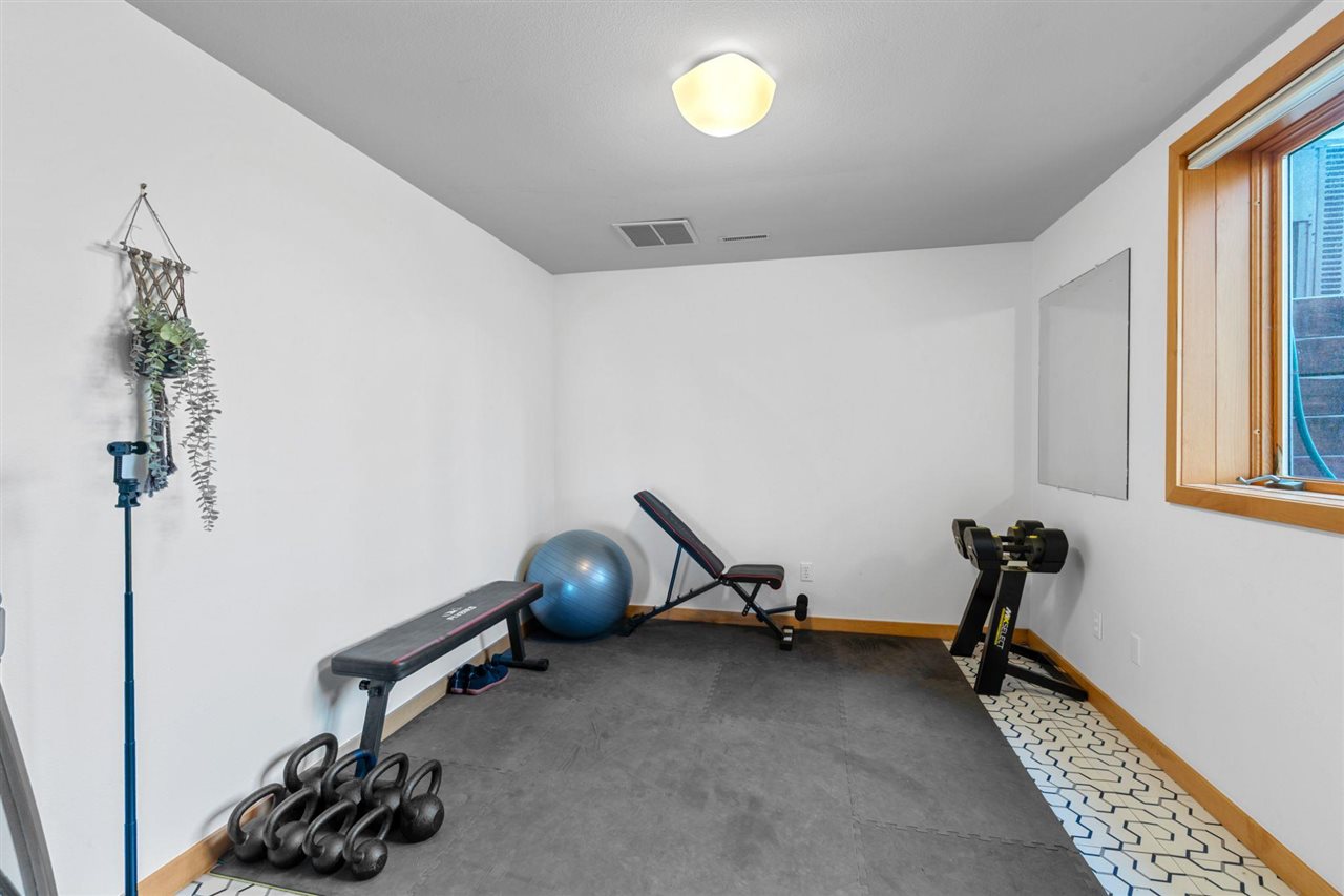 17 Briar Ridge Drive Iowa City IA 52240