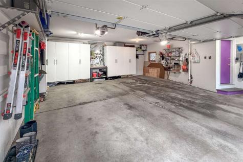 17 Briar Ridge Drive Iowa City IA 52240
