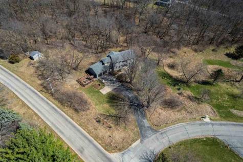 17 Briar Ridge Drive Iowa City IA 52240