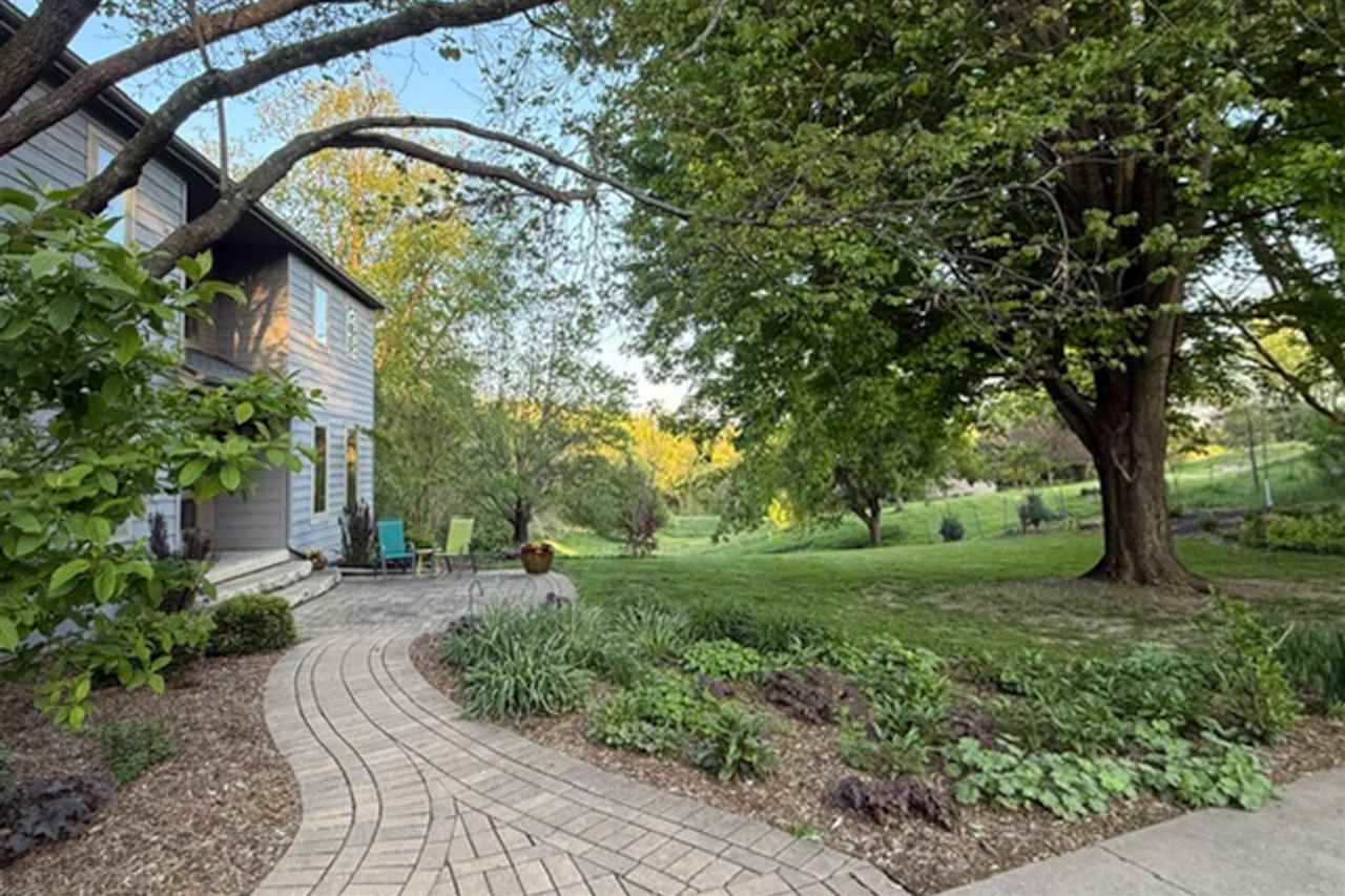 17 Briar Ridge Drive Iowa City IA 52240