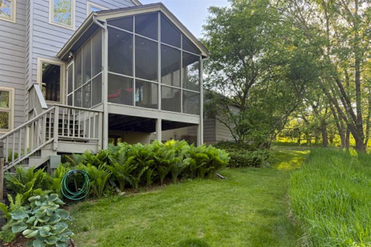 17 Briar Ridge Drive Iowa City IA 52240