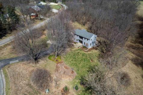 17 Briar Ridge Drive Iowa City IA 52240