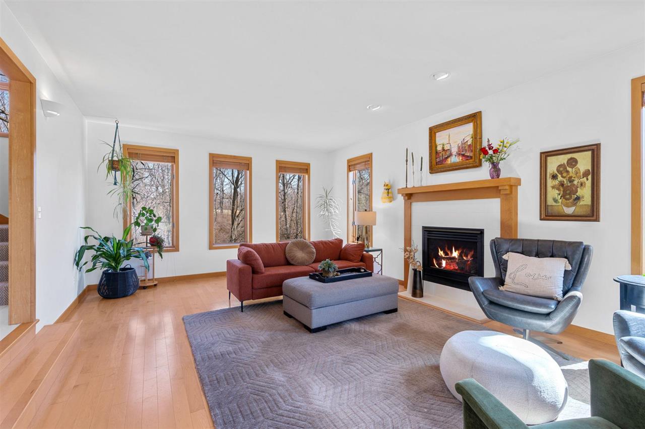 17 Briar Ridge Drive Iowa City IA 52240