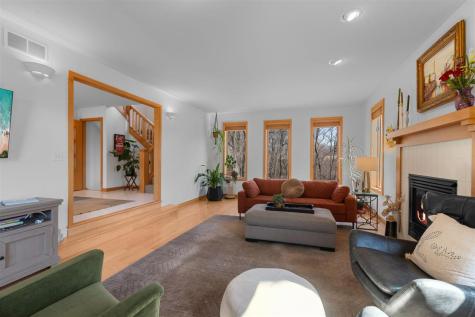 17 Briar Ridge Drive Iowa City IA 52240