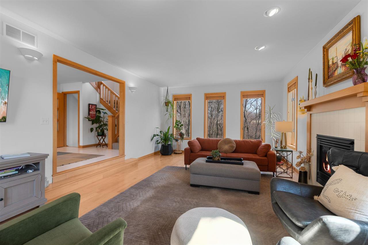 17 Briar Ridge Drive Iowa City IA 52240