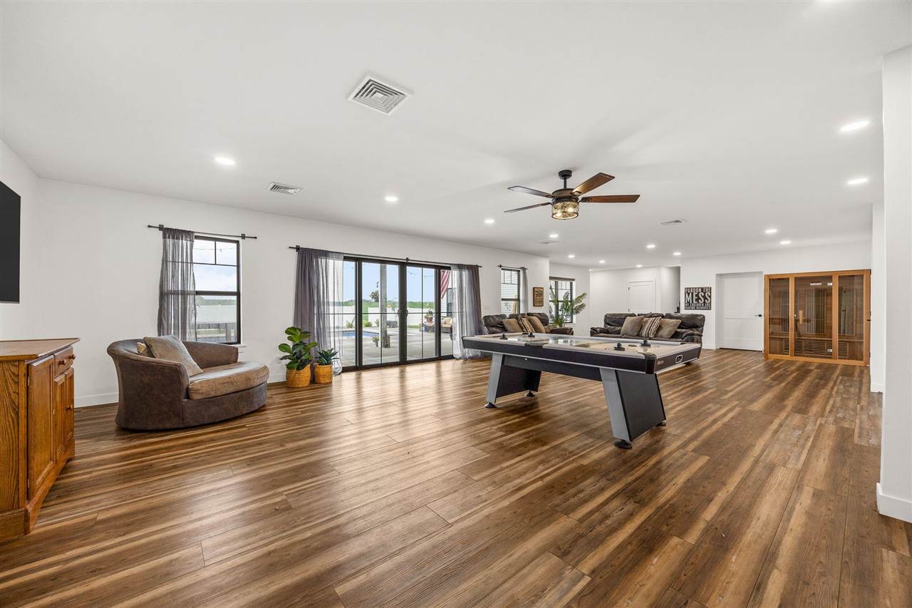 1904 Charles Avenue West Branch IA 52358