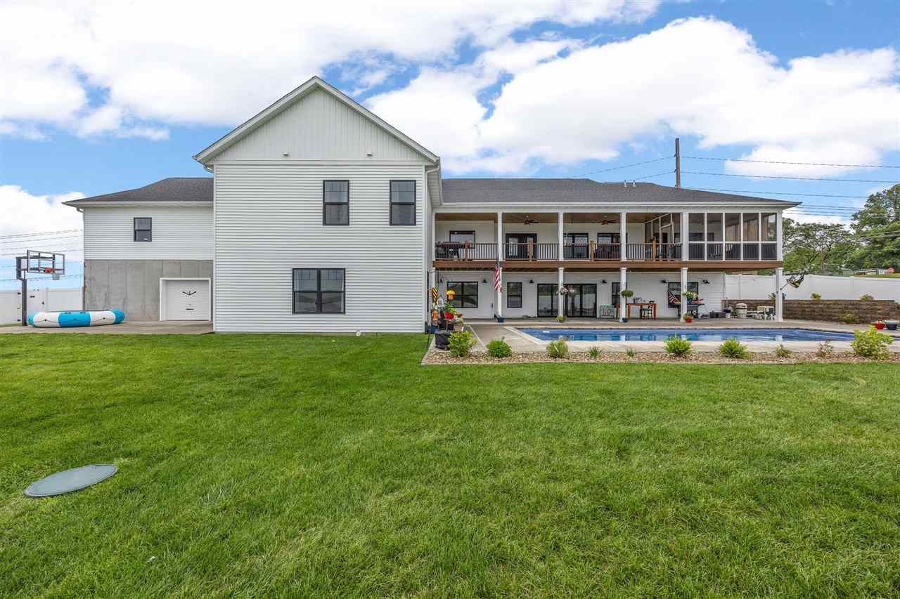 1904 Charles Avenue West Branch IA 52358