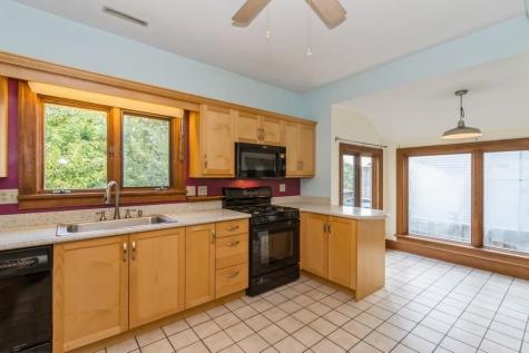 918 E Washington Street Iowa City IA 52240