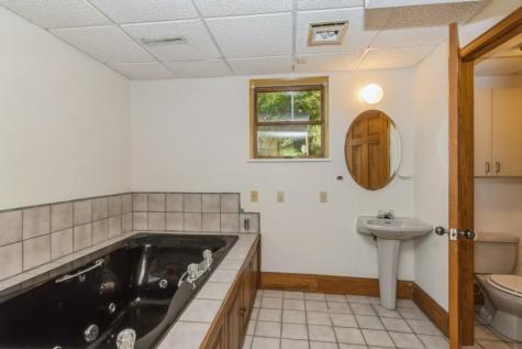 918 E Washington Street Iowa City IA 52240
