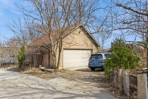 918 E Washington Street Iowa City IA 52240