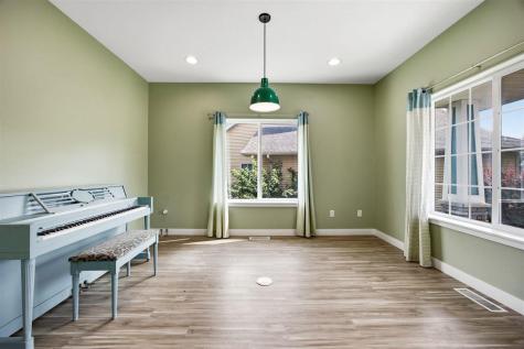 316 N Westminster Street Iowa City IA 52245