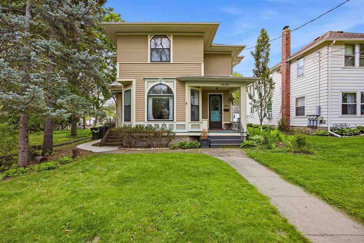 1039 E College Street Iowa City IA 52240