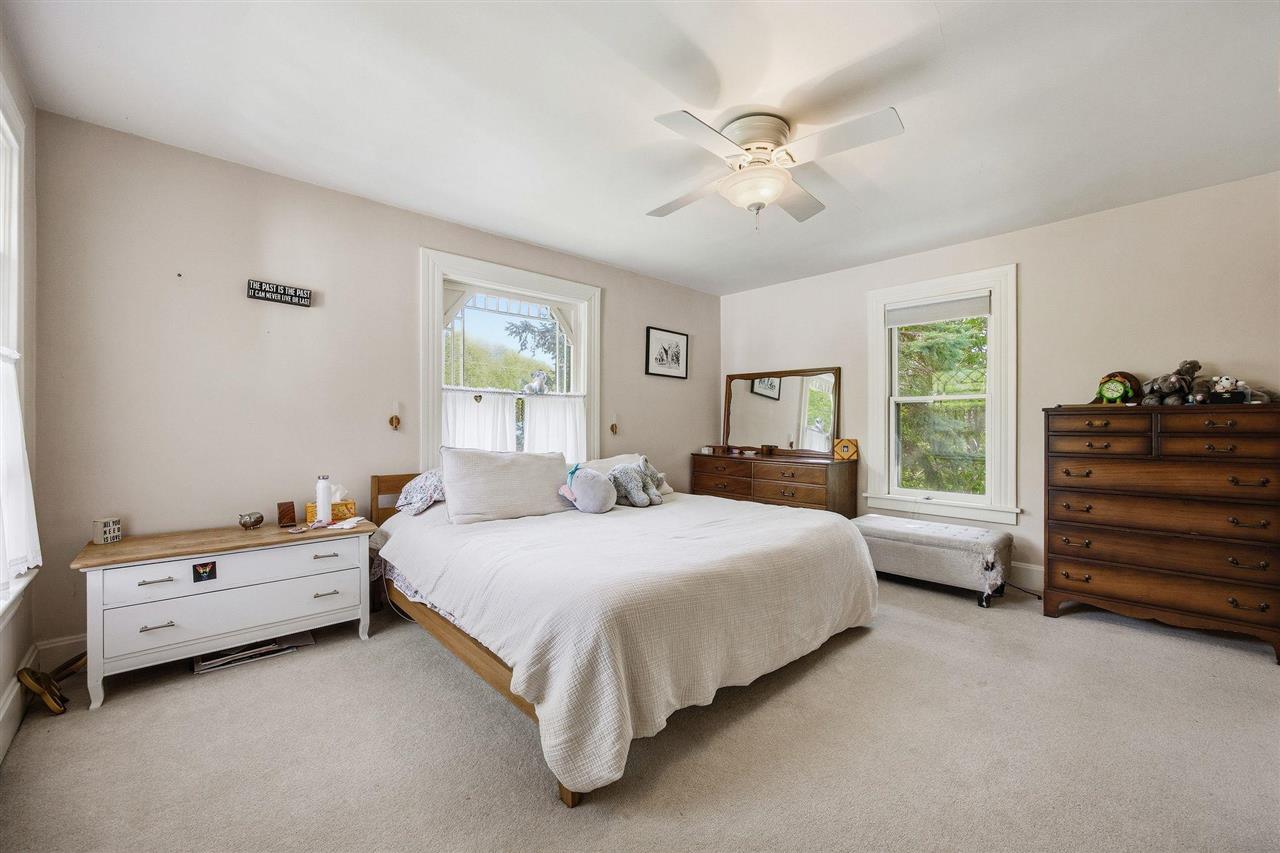 1039 E College Street Iowa City IA 52240
