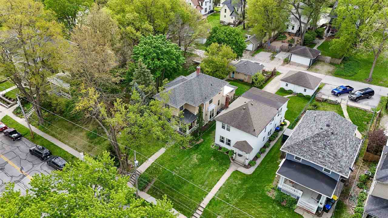 1039 E College Street Iowa City IA 52240