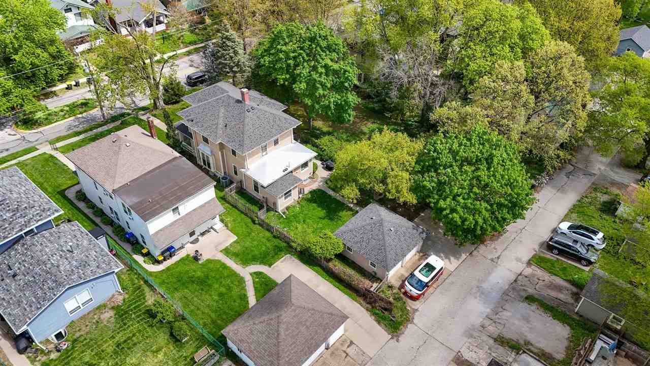 1039 E College Street Iowa City IA 52240