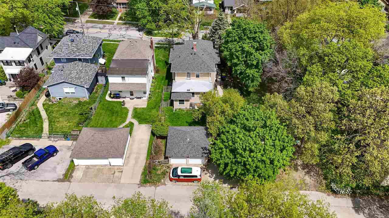 1039 E College Street Iowa City IA 52240