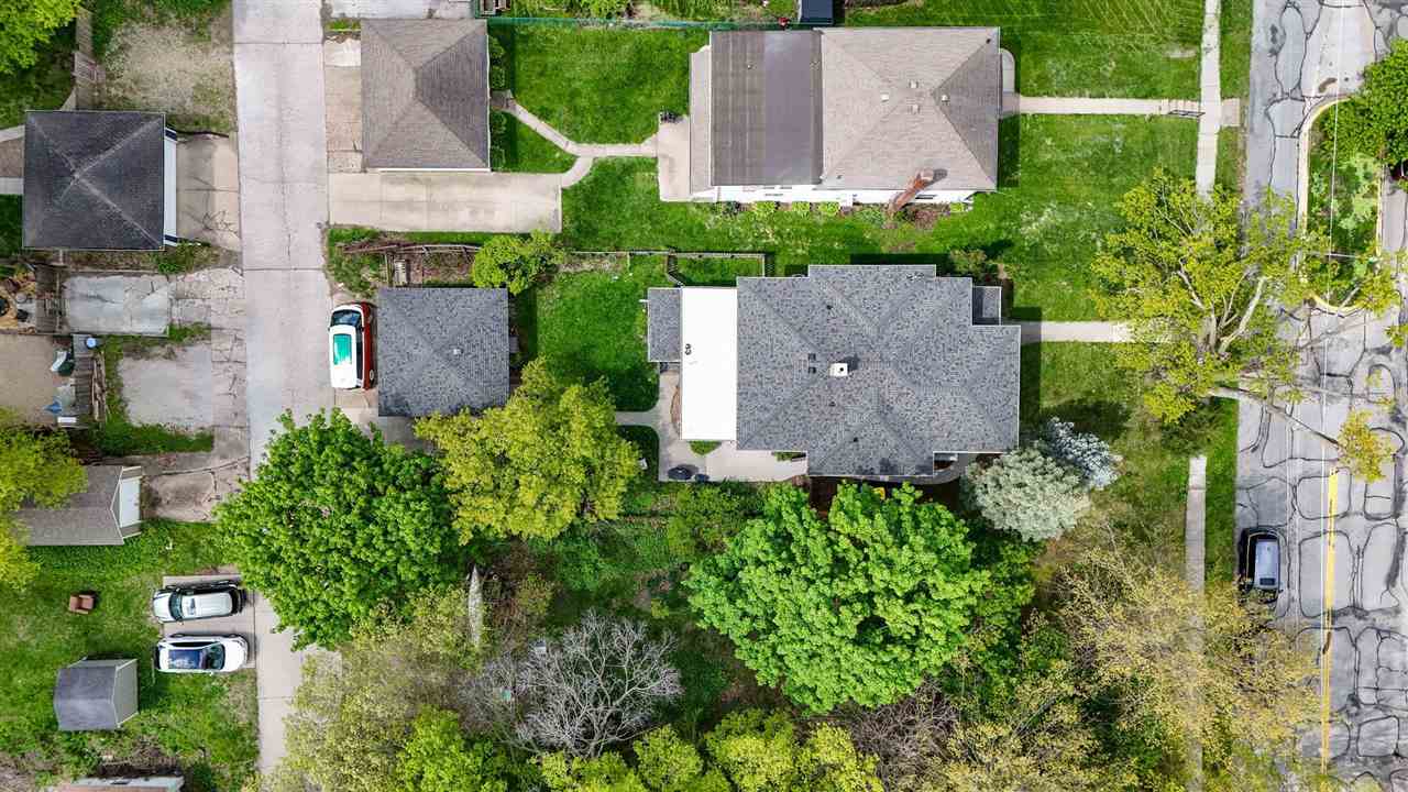 1039 E College Street Iowa City IA 52240