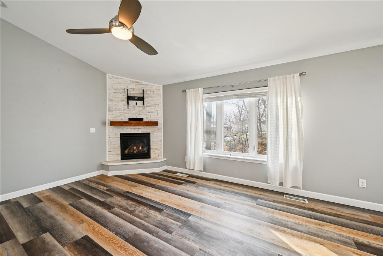 2001 Mackinaw Drive Iowa City IA 52245