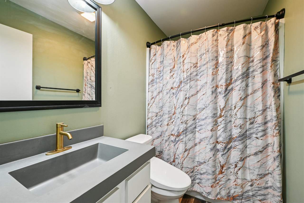 2001 Mackinaw Drive Iowa City IA 52245