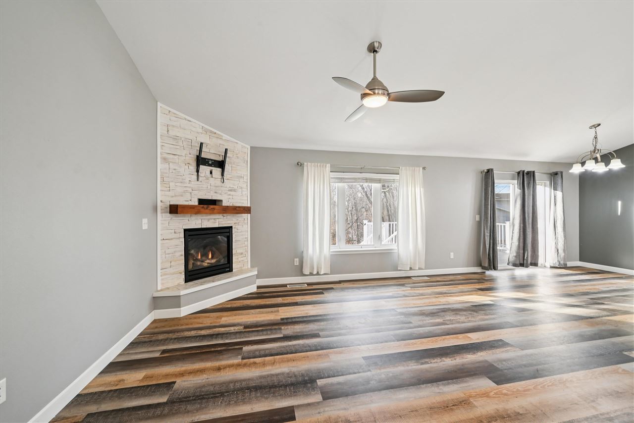 2001 Mackinaw Drive Iowa City IA 52245