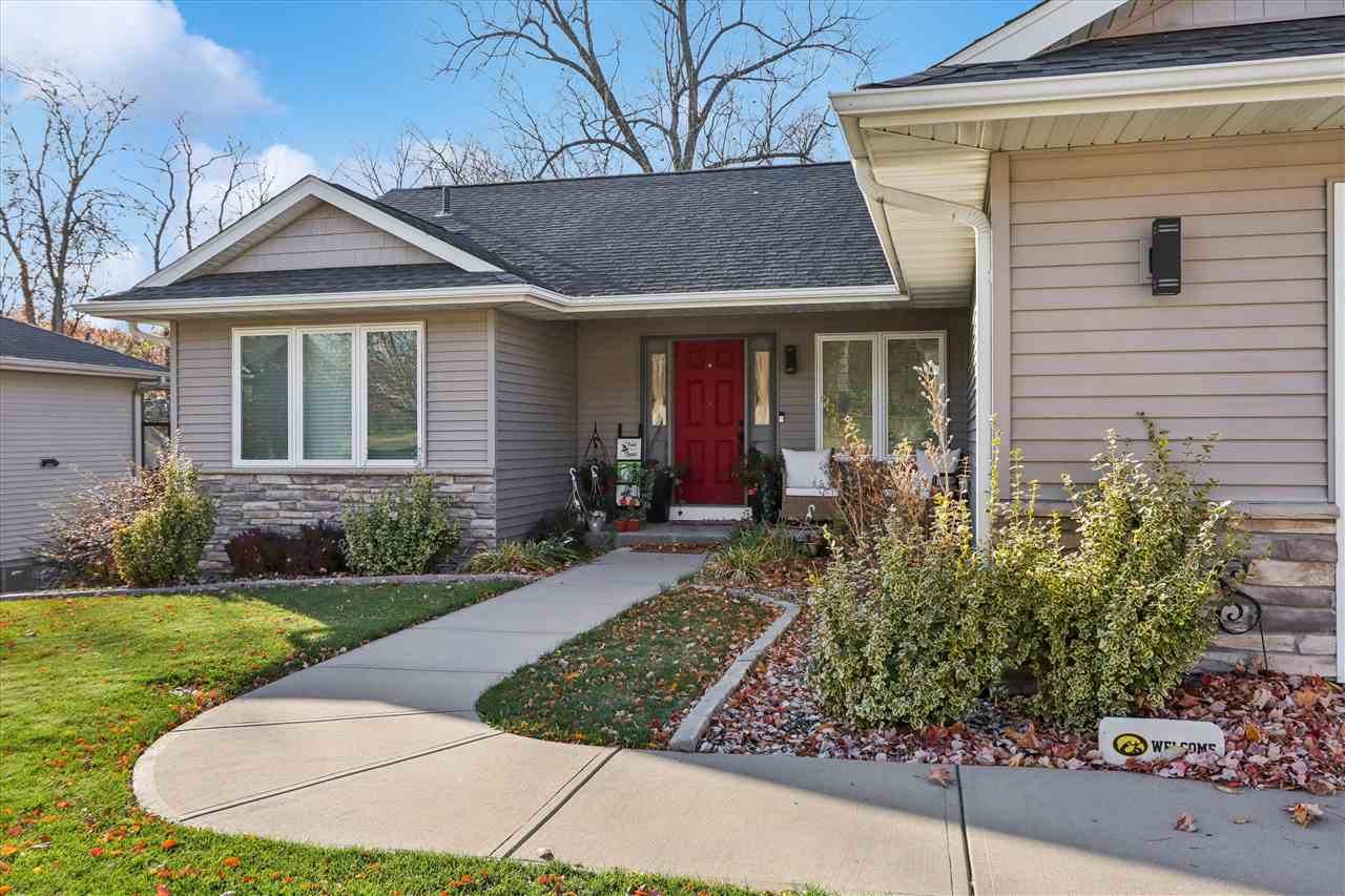 2001 Mackinaw Drive Iowa City IA 52245