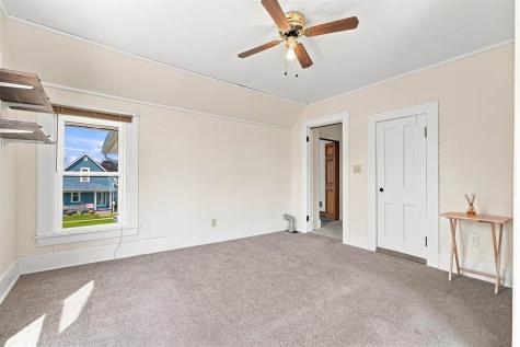 510 N C Avenue Washington IA 52353