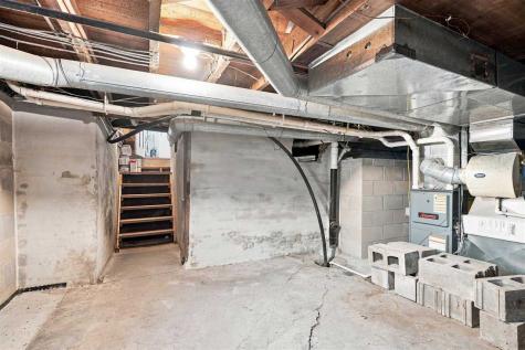 510 N C Avenue Washington IA 52353