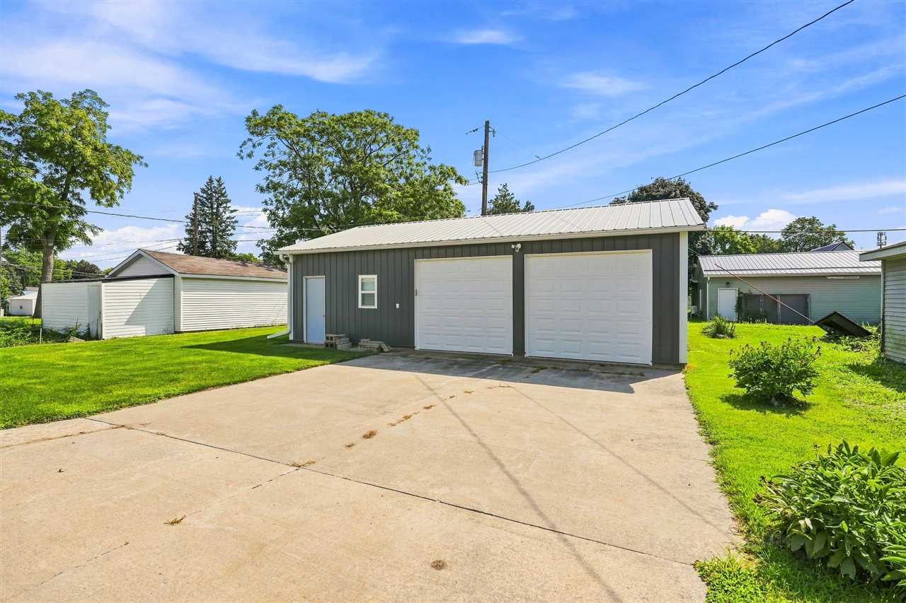 510 N C Avenue Washington IA 52353