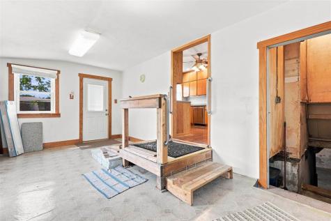510 N C Avenue Washington IA 52353