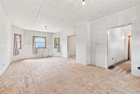 510 N C Avenue Washington IA 52353