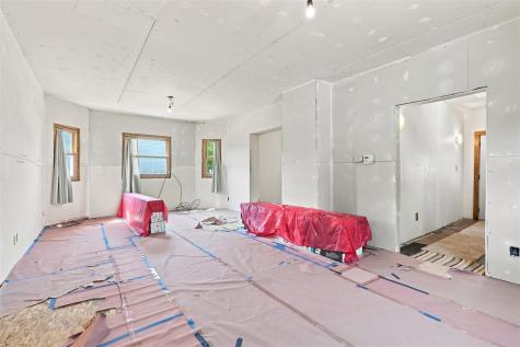 510 N C Avenue Washington IA 52353