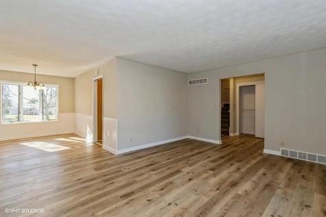 703 Lincoln Street Ainsworth IA 52201