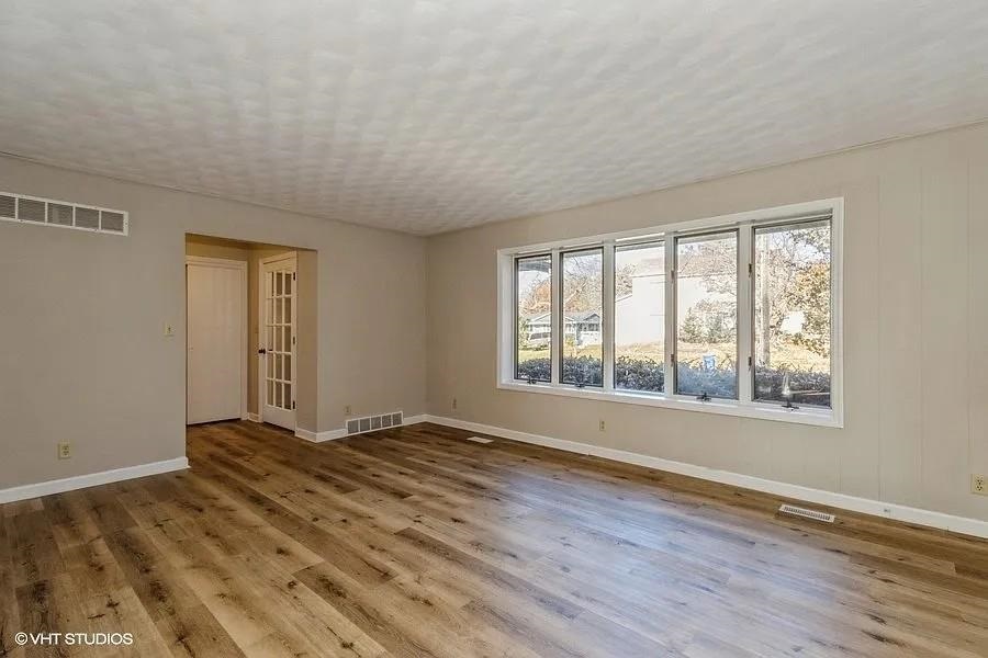 703 Lincoln Street Ainsworth IA 52201