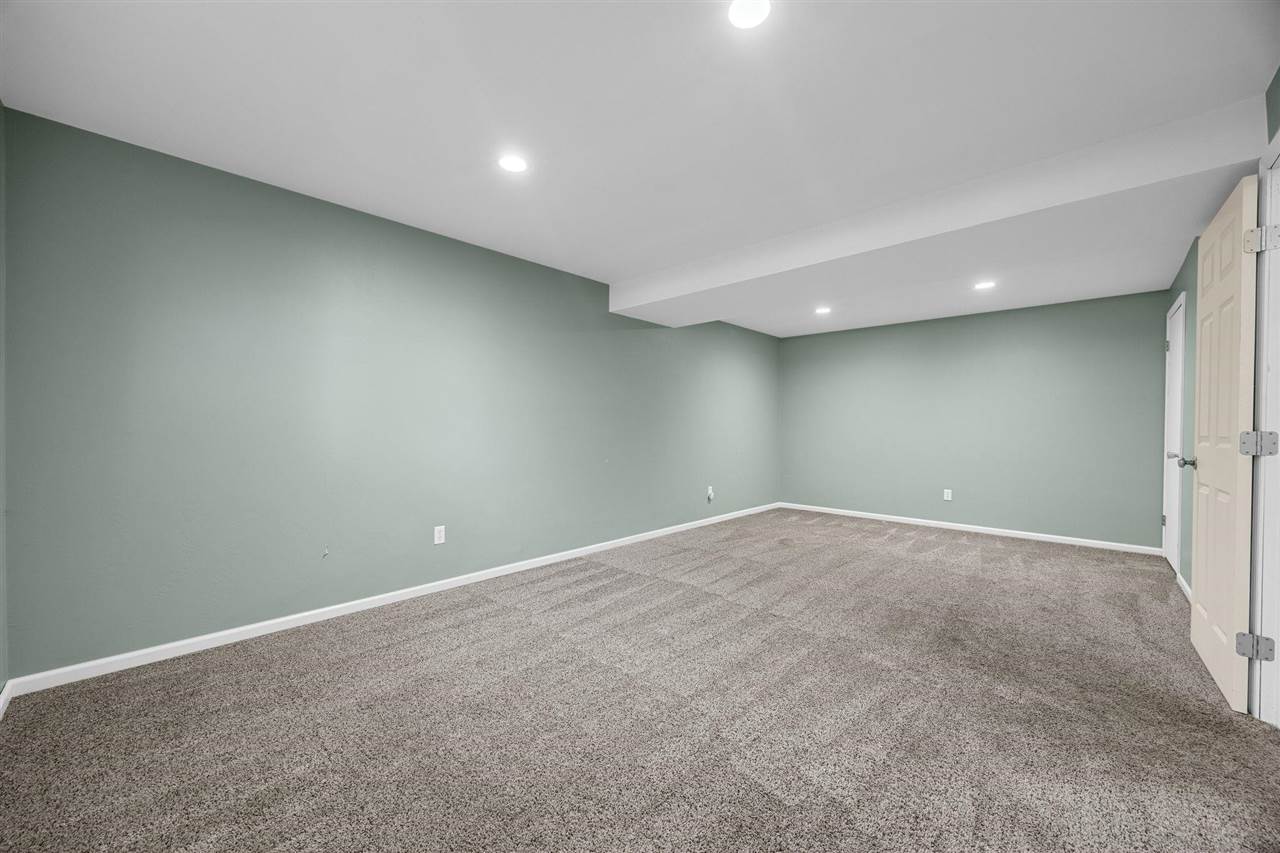 5 Birch Court North Liberty IA 52317