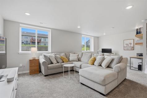 195 Sedona Street Iowa City IA 52246