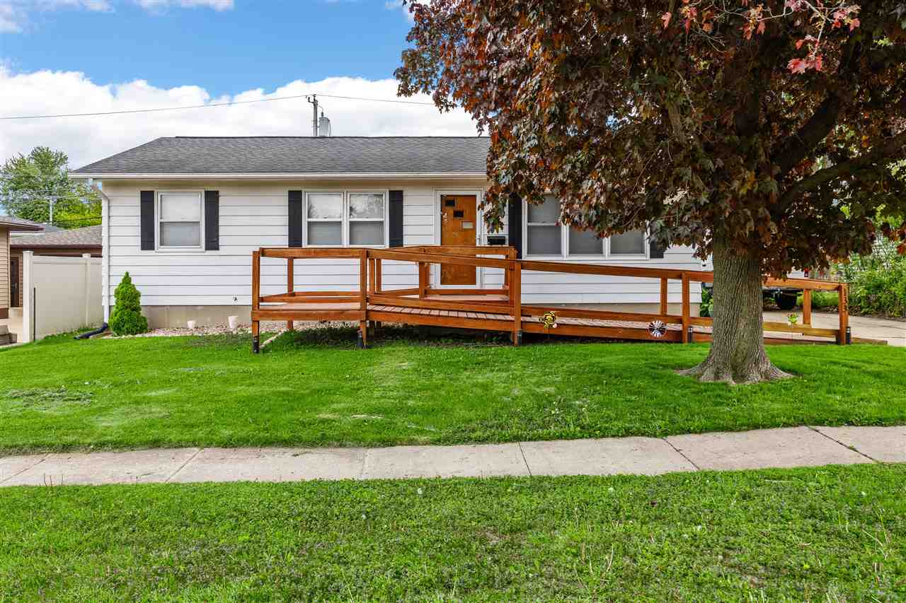 133 NW Wesley Drive Cedar Rapids IA 52405